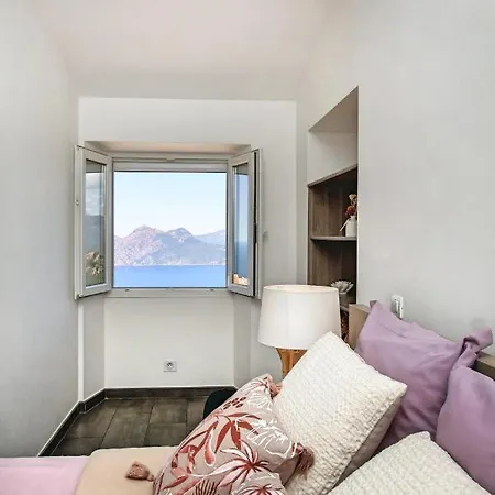 De La Tour Appartement