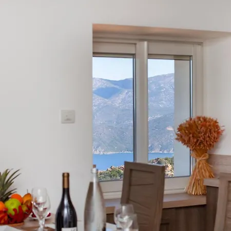 Lägenhet De La Tour *