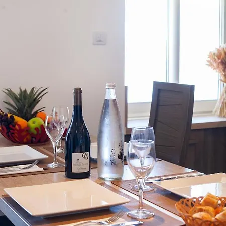 De La Tour Lägenhet