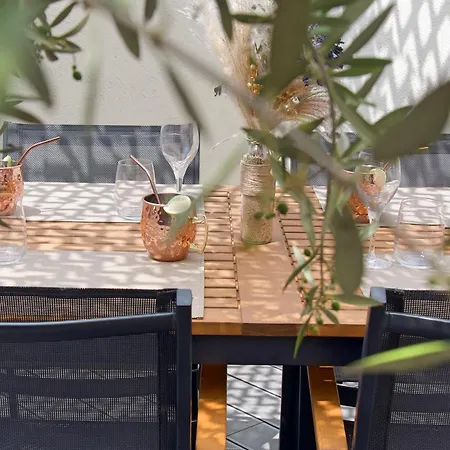 Apartman De La Tour *