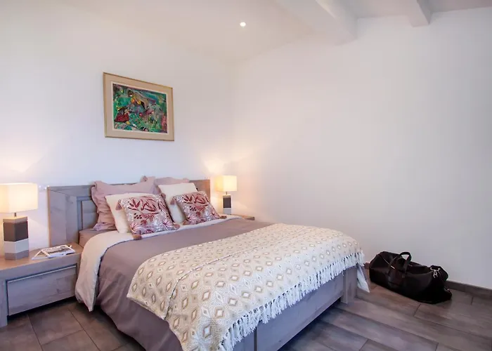 De La Tour Apartman *