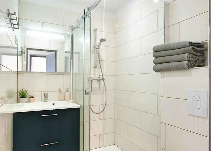 Apartment De La Tour *